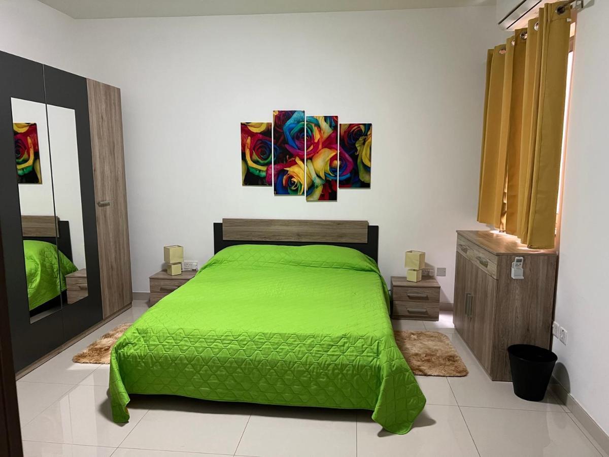 Claire'S Court Apartment มาร์ซาชล็อก ภายนอก รูปภาพ