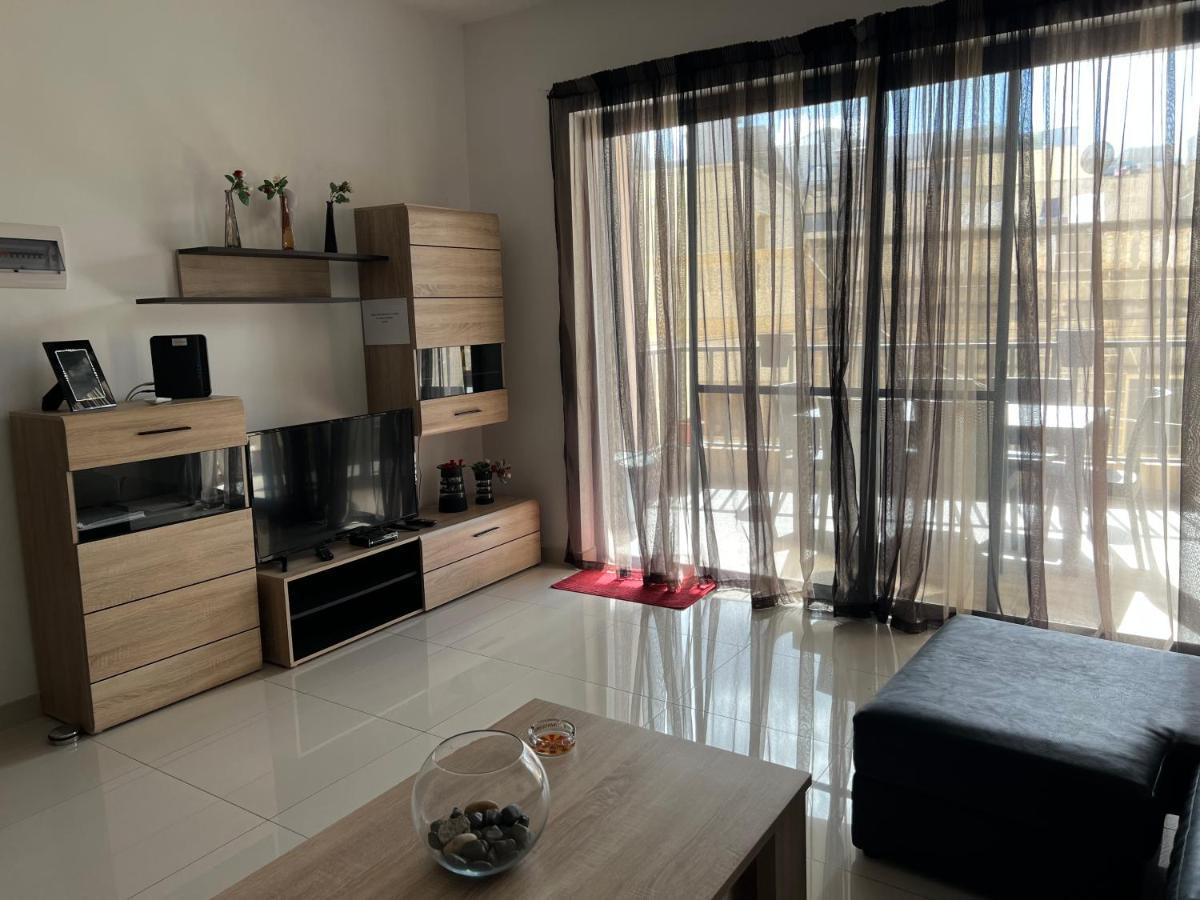 Claire'S Court Apartment มาร์ซาชล็อก ภายนอก รูปภาพ
