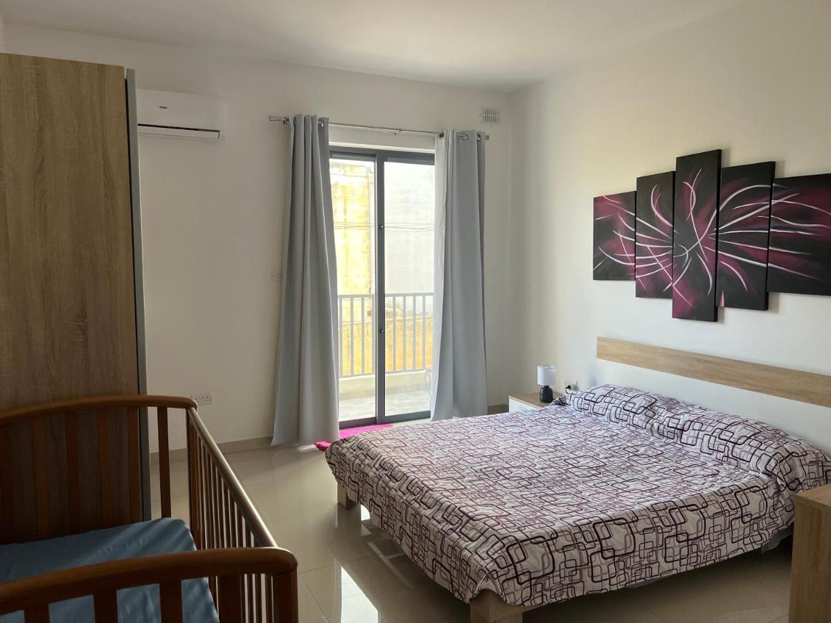 Claire'S Court Apartment มาร์ซาชล็อก ภายนอก รูปภาพ