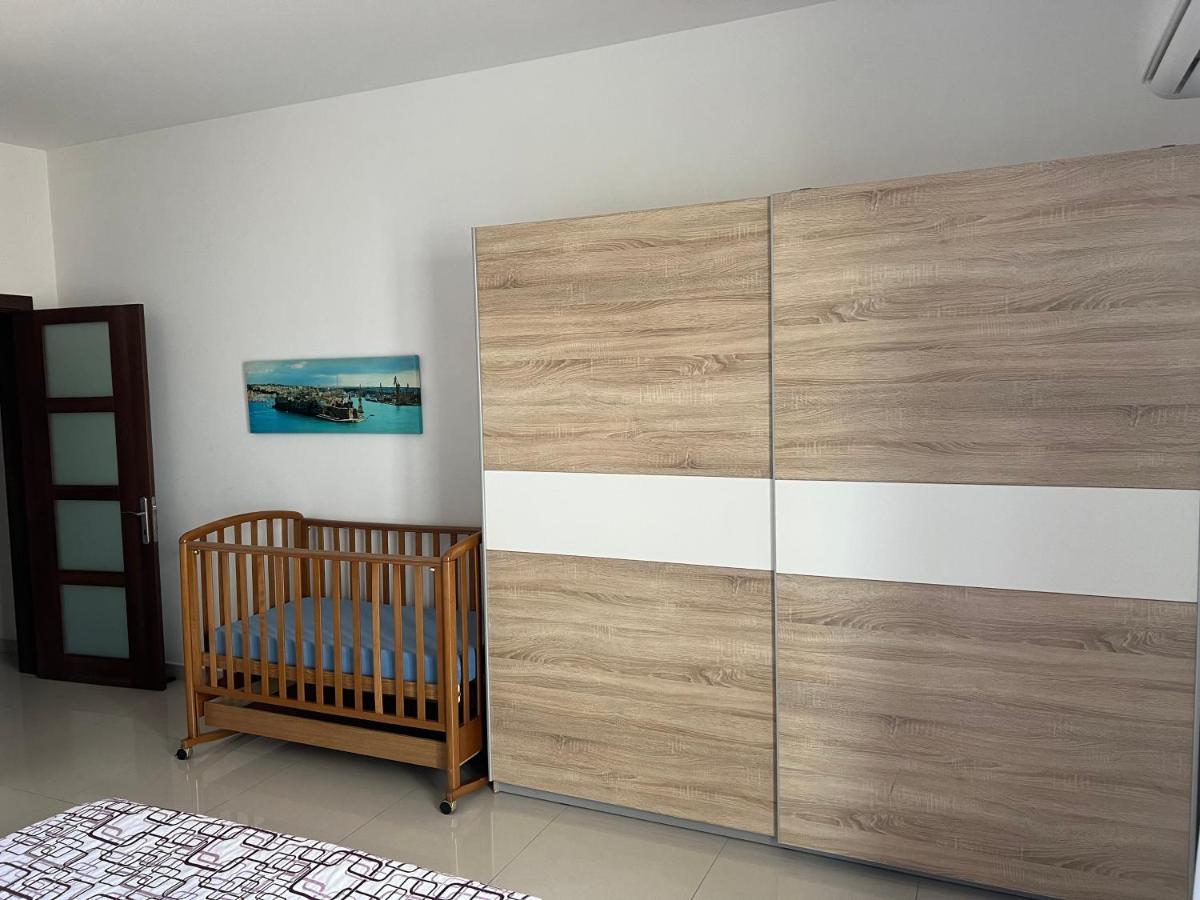 Claire'S Court Apartment มาร์ซาชล็อก ภายนอก รูปภาพ